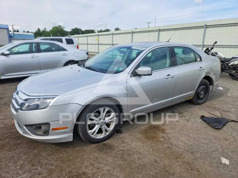 2012 Ford FUSION фото