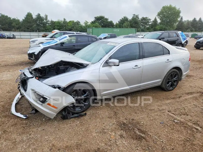 2012 Ford FUSION фото