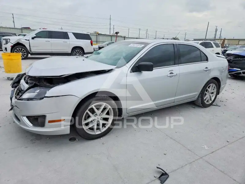 2012 Ford FUSION фото