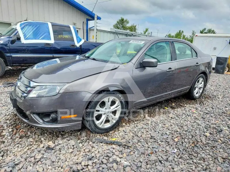 2012 Ford FUSION фото