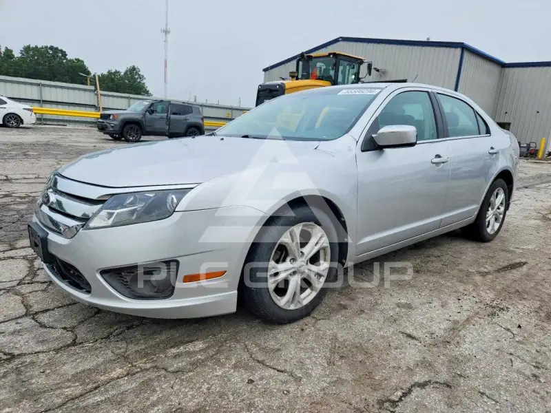 2012 Ford FUSION фото