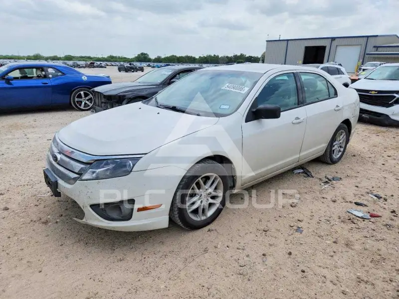 2012 Ford FUSION фото