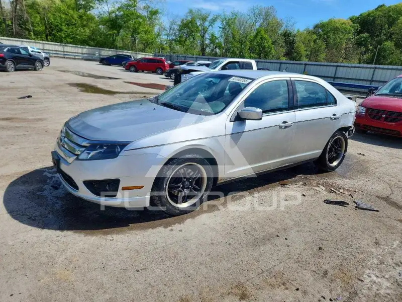 2012 Ford FUSION фото