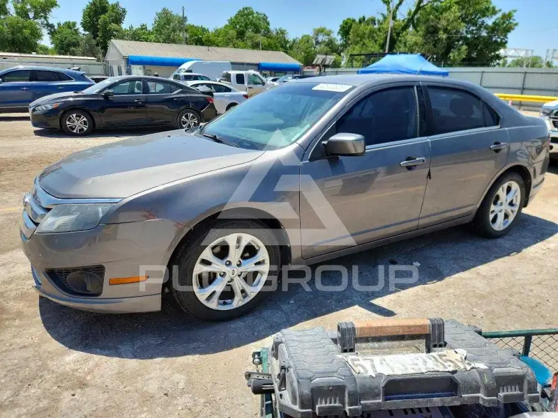 2012 Ford FUSION фото