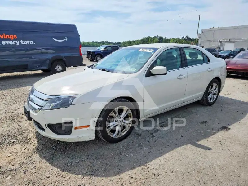 2012 Ford FUSION фото