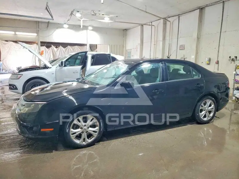 2012 Ford FUSION фото