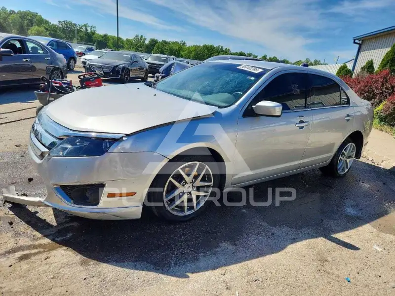 2012 Ford FUSION фото