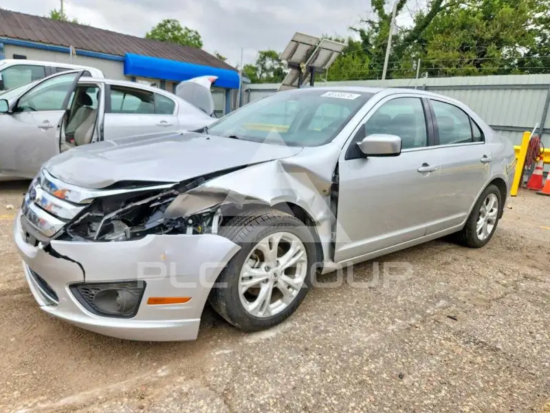 2012 Ford FUSION фото