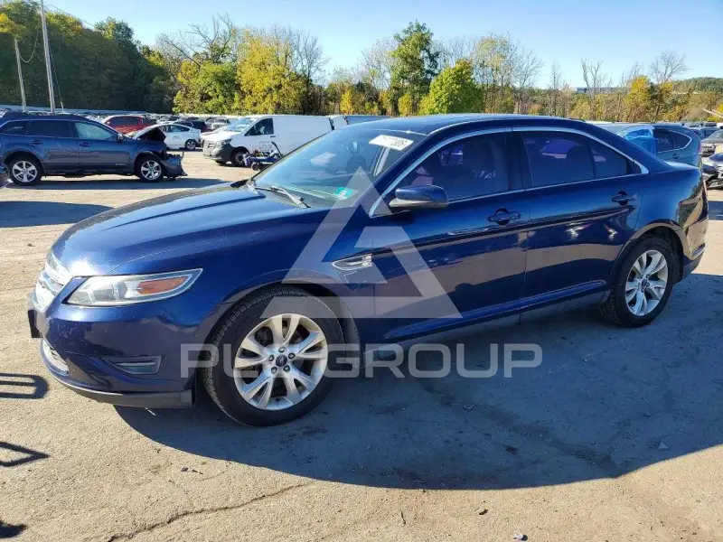 2012 Ford TAURUS photo