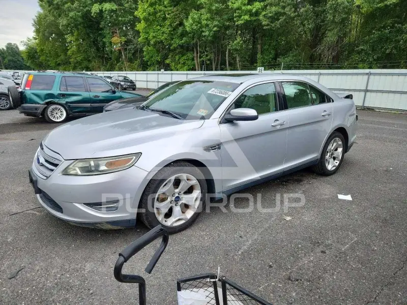 2012 Ford TAURUS фото