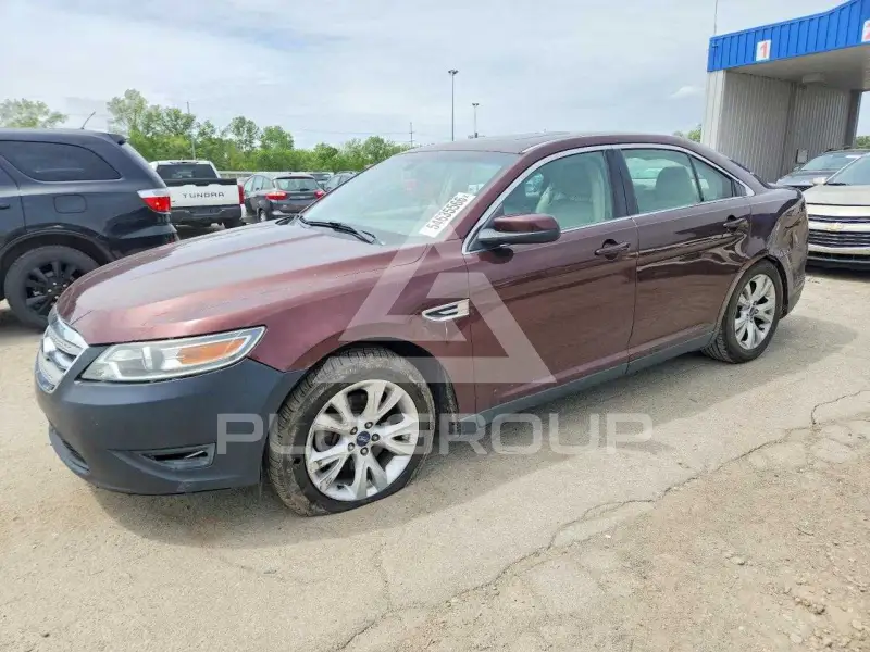 2012 Ford TAURUS фото