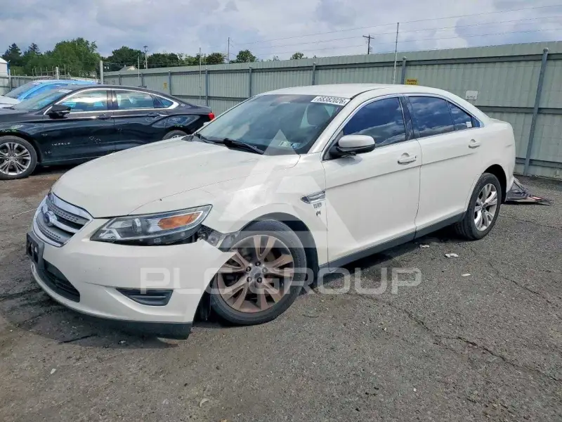 2012 Ford TAURUS фото