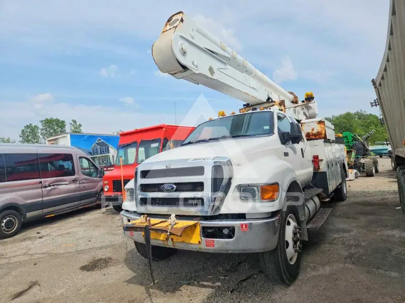 2012 Ford F-750 фото