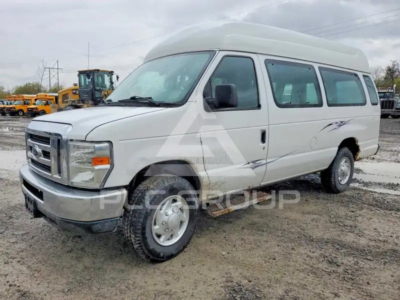 2012 Ford ECONOLINE фото