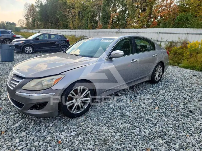 2012 Hyundai Genesis фото