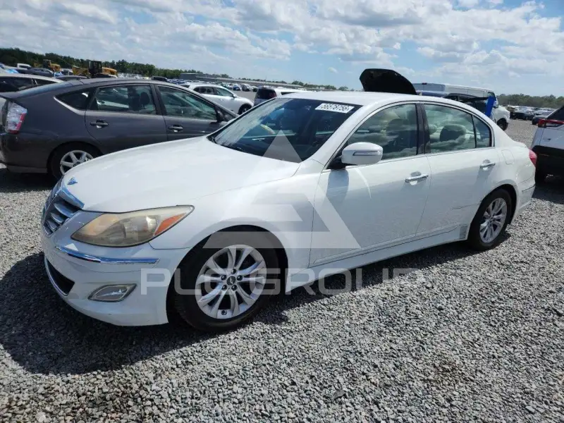 2012 Hyundai Genesis photo