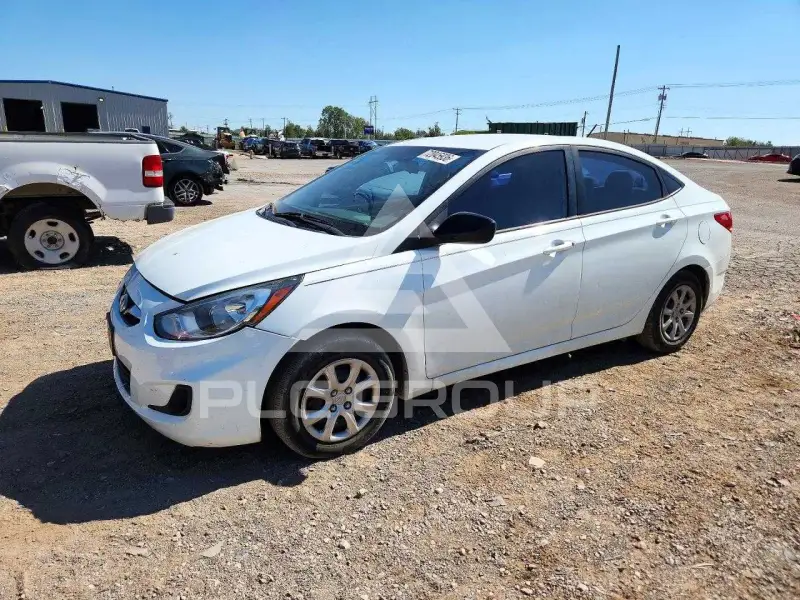 2012 Hyundai Accent фото