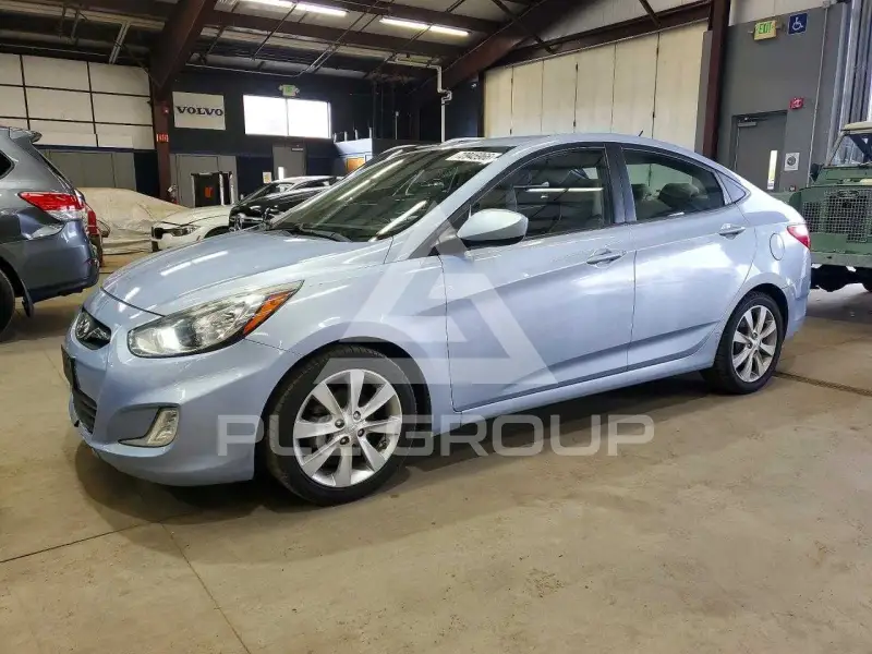 2012 Hyundai Accent фото