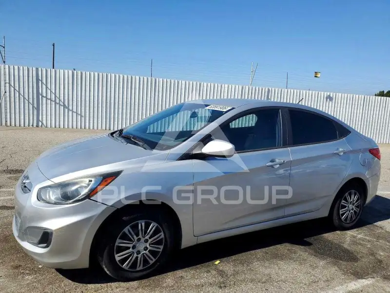 2012 Hyundai Accent photo