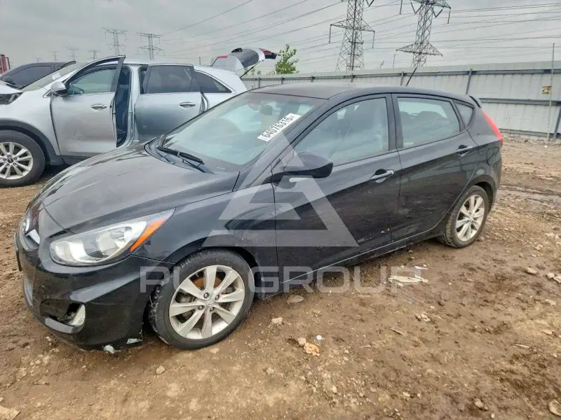 2012 Hyundai Accent фото