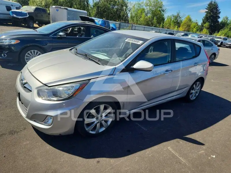 2012 Hyundai Accent фото