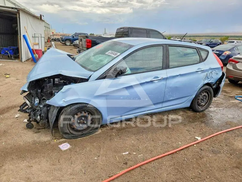 2012 Hyundai Accent photo