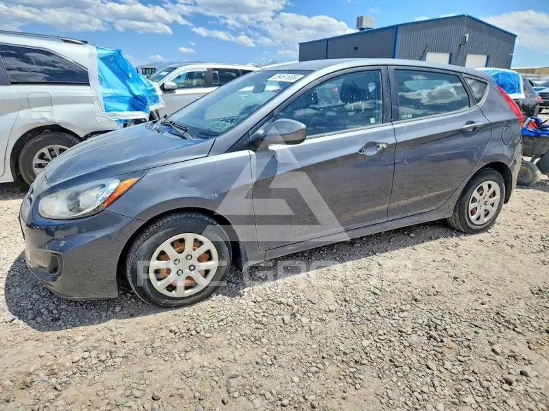 2012 Hyundai Accent фото