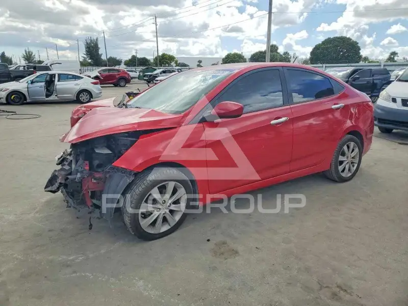 2012 Hyundai Accent фото