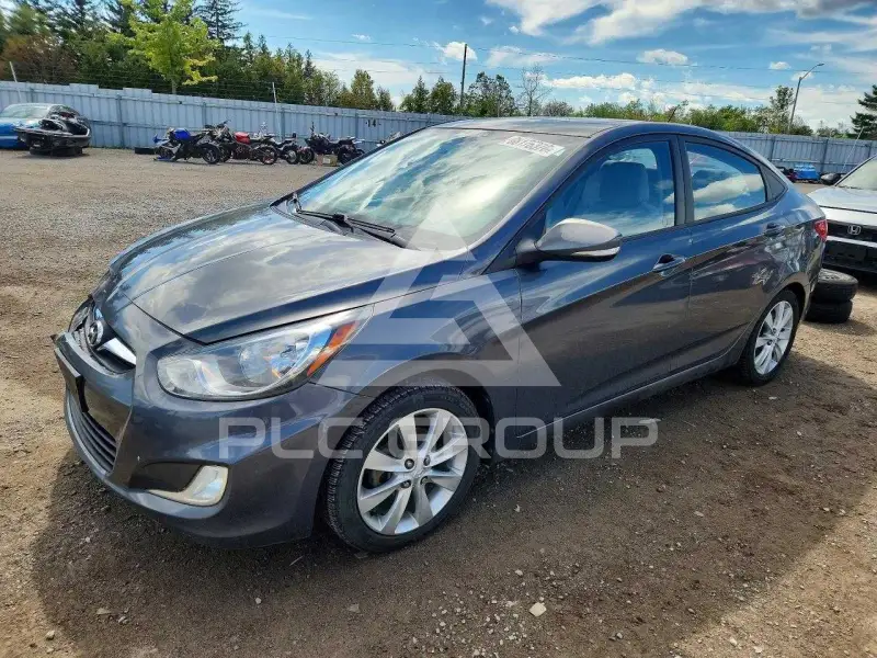 2012 Hyundai Accent photo