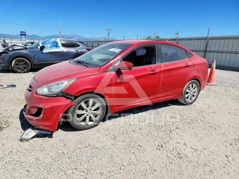 2012 Hyundai Accent фото