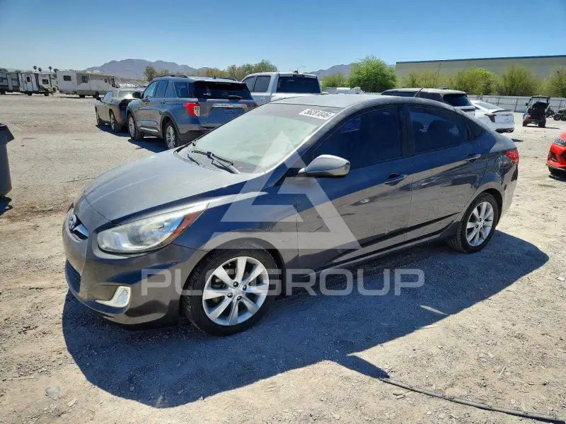 2012 Hyundai Accent photo