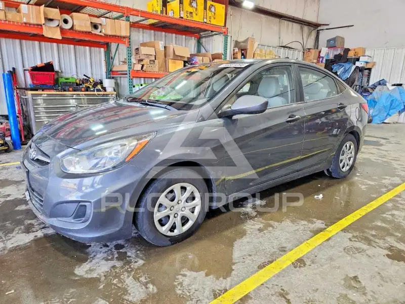 2012 Hyundai Accent photo