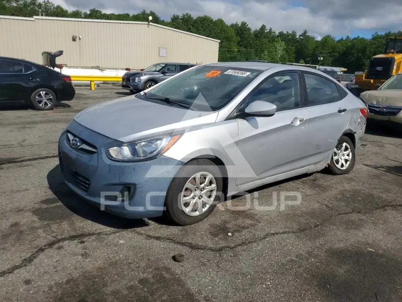 2012 Hyundai Accent фото