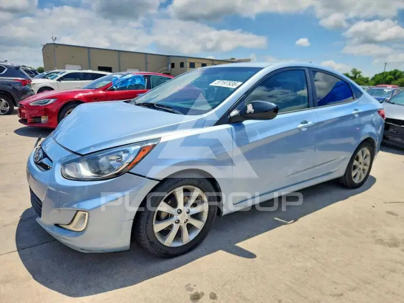2012 Hyundai Accent фото