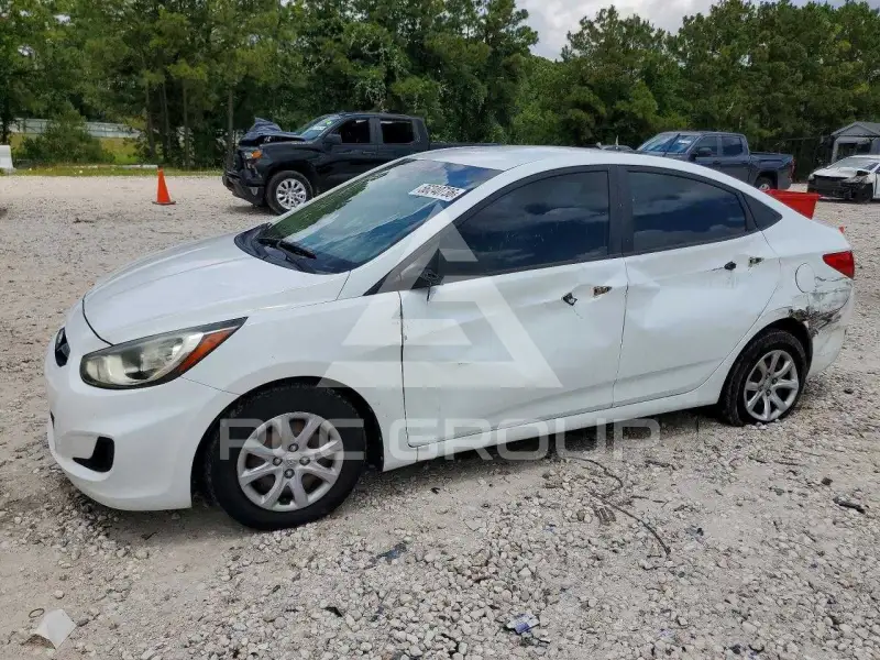 2012 Hyundai Accent фото