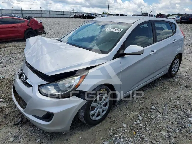 2012 Hyundai Accent фото