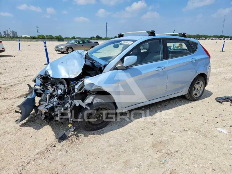 2012 Hyundai Accent фото