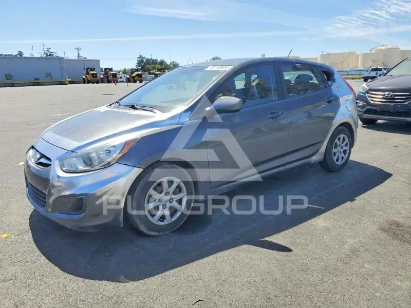 2012 Hyundai Accent фото