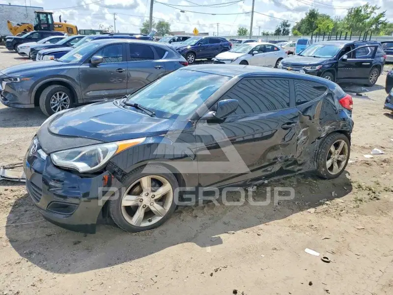 2012 Hyundai Veloster photo