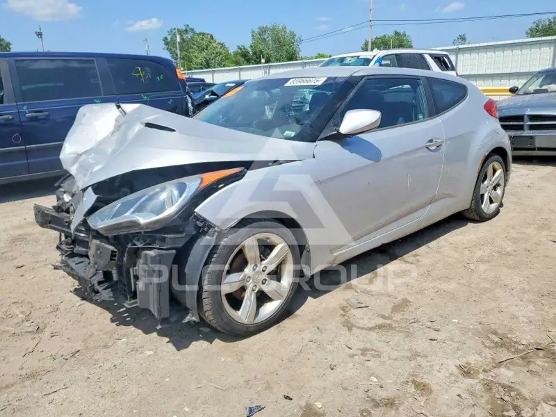 2012 Hyundai Veloster photo