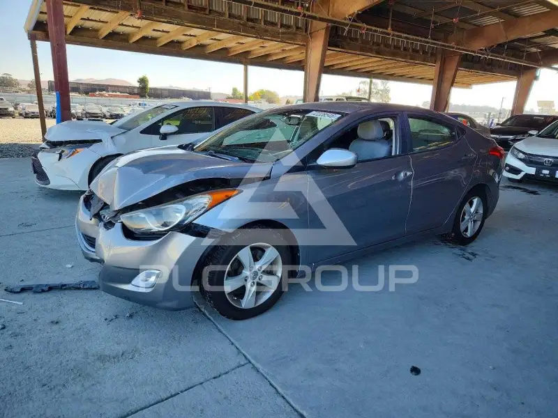 2012 Hyundai Elantra photo