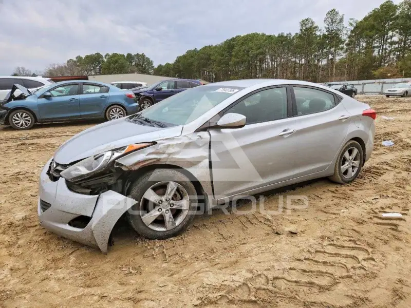 2012 Hyundai Elantra фото