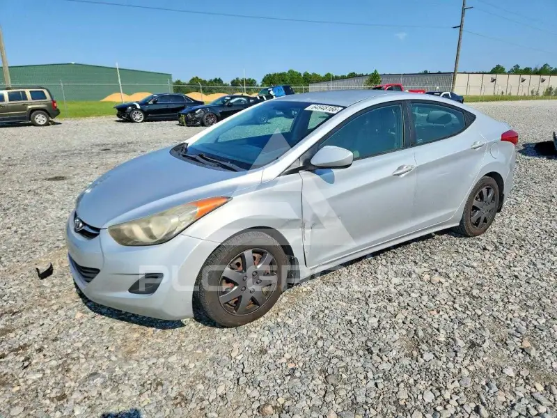 2012 Hyundai Elantra фото