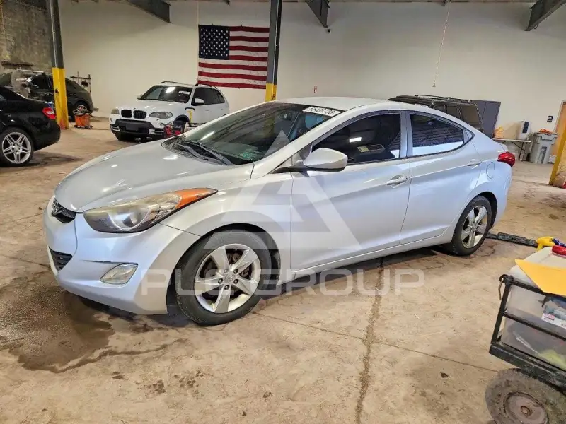 2012 Hyundai Elantra фото