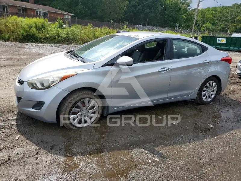 2012 Hyundai Elantra фото