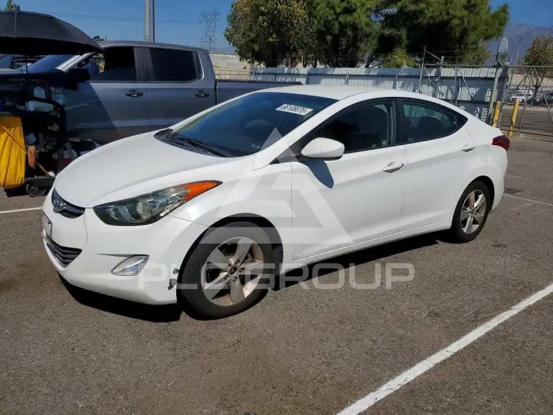 2012 Hyundai Elantra photo