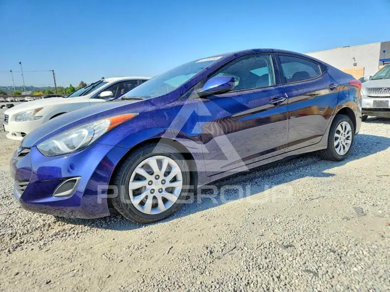2012 Hyundai Elantra photo