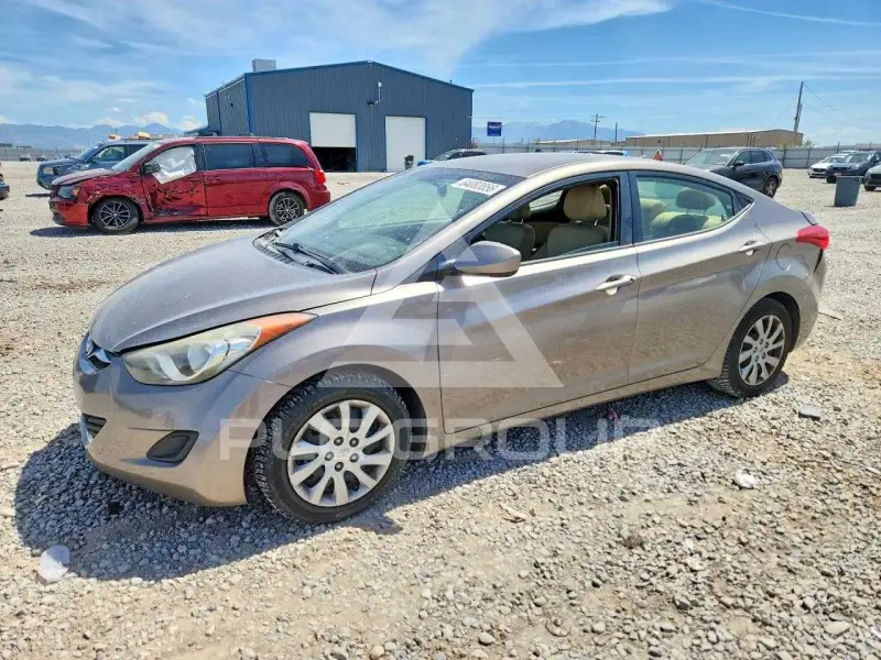 2012 Hyundai Elantra photo