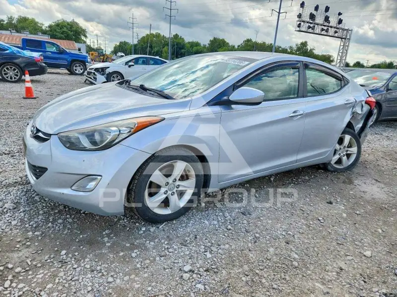 2012 Hyundai Elantra photo