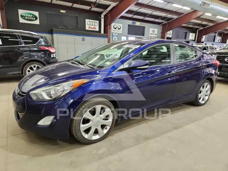 2012 Hyundai Elantra фото